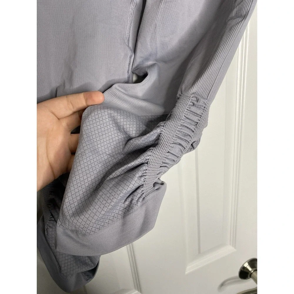 Lululemon Taryn Toomey Awakening‎ Crop Leggings Grey 6 Read